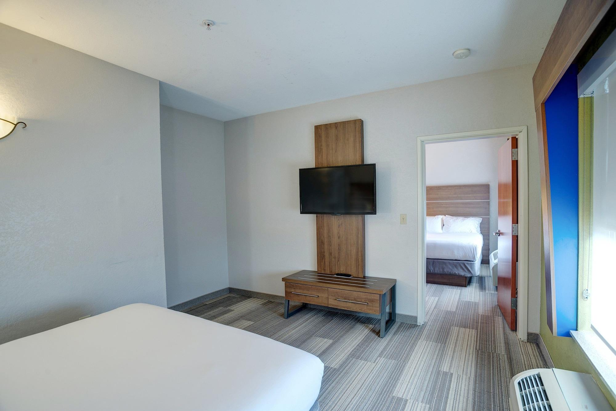Holiday Inn Express La Plata By Ihg Exterior photo